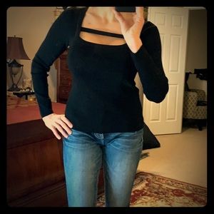 Black Top Rayon and Spandex Medium but no tag